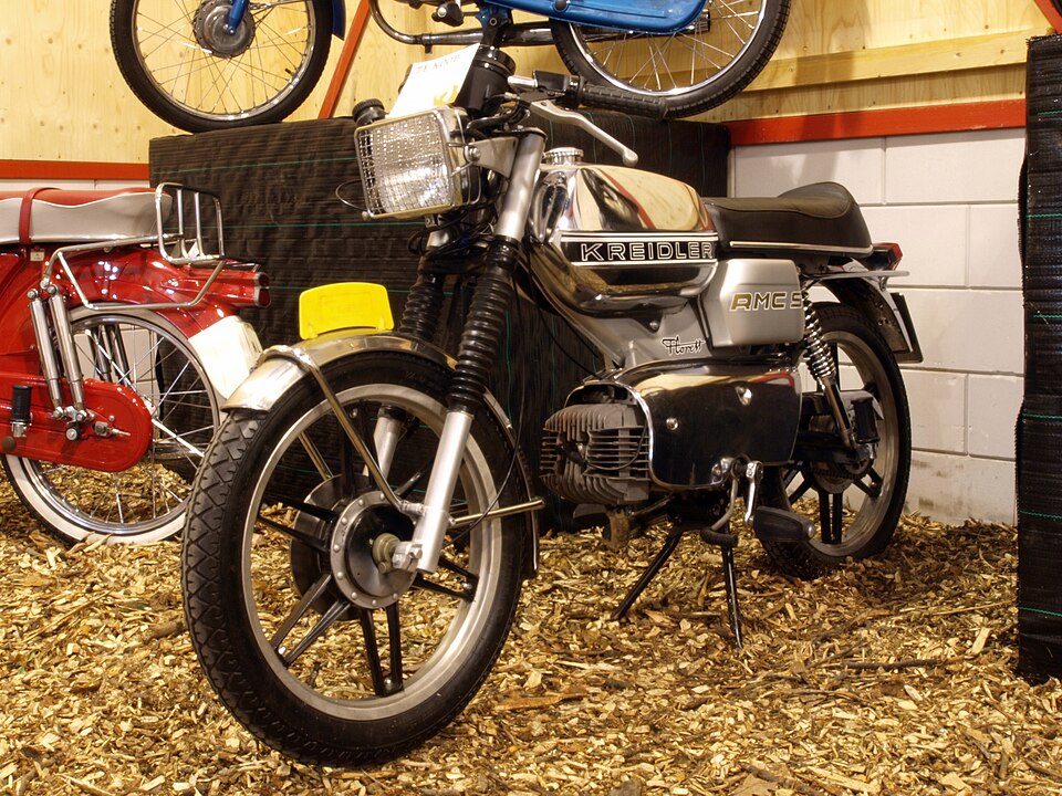Classic moped shown as an application reference; this is not a WM Moto engine or confirmed installation